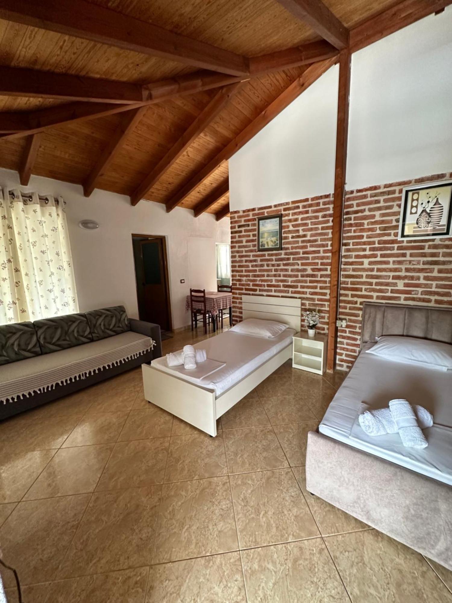 Villa Katalina Εξαμίλιο Εξωτερικό φωτογραφία
